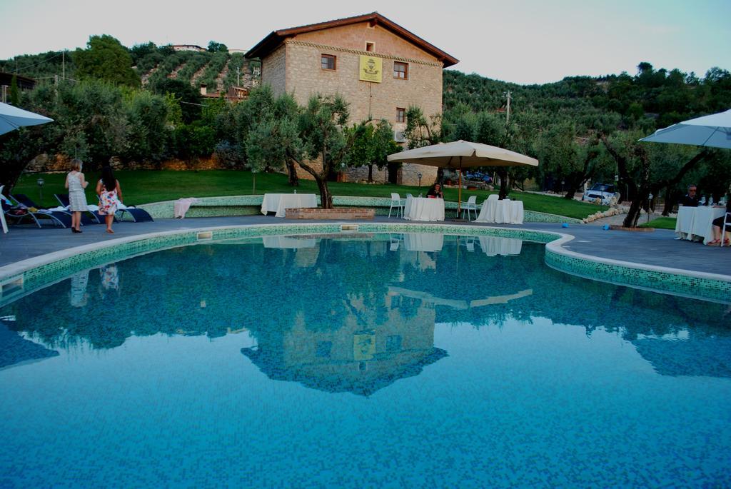 Agriturismo Casale Re Sonnino Ngoại thất bức ảnh